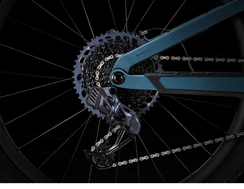 Trek Slash 9.8 GX AXS Enduro Mountain Bike in Matte Juniper-8